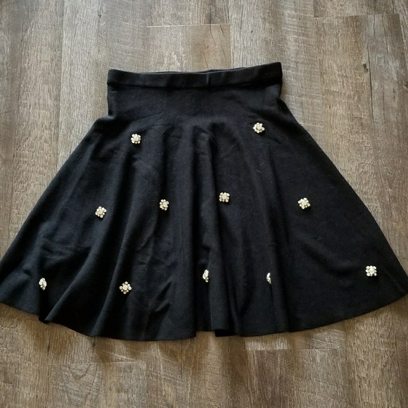 Chelsea & Theodore Dresses & Skirts - 🍒NWOT🍒 BEADED SWEATER SKIRT